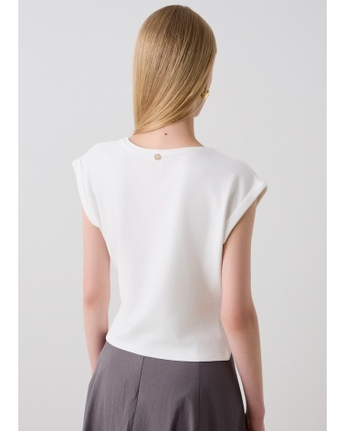 Camiseta Aplique Lateral