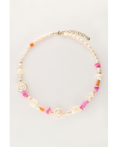 Necklace pearls and shells