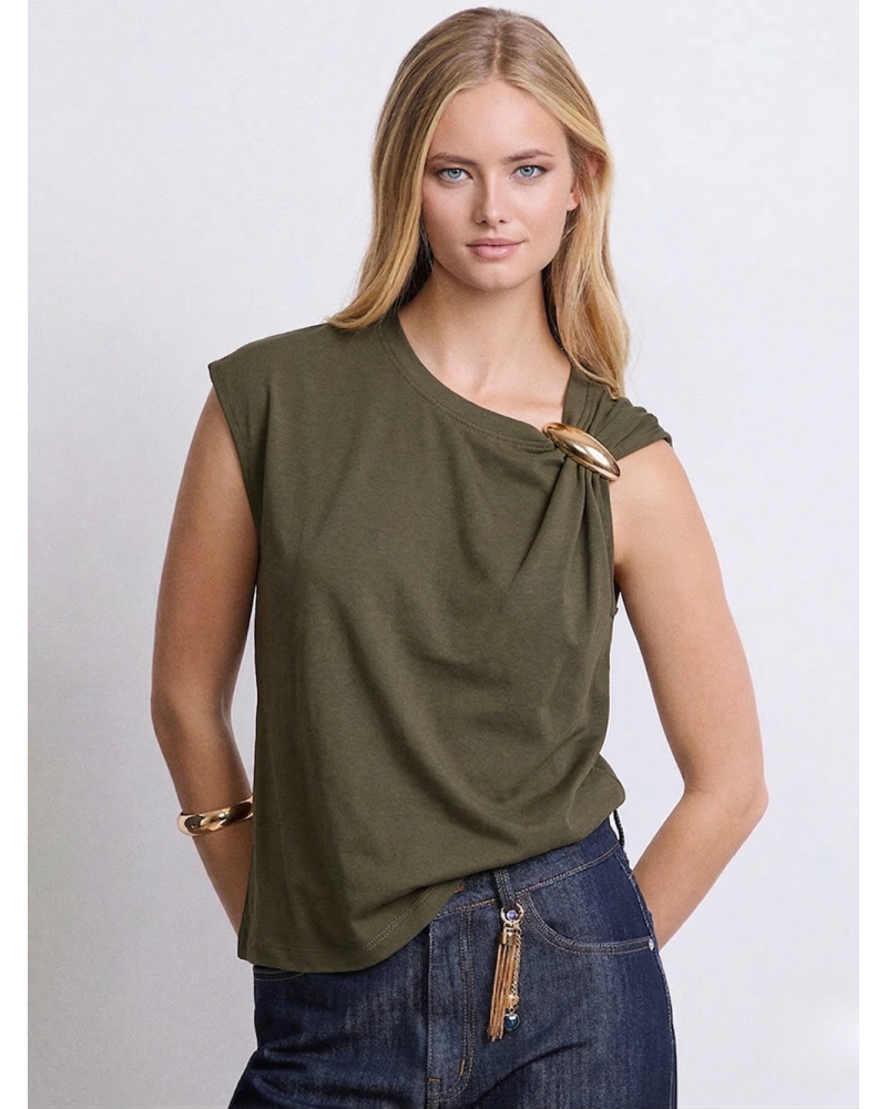 T-shirt vert s'applique 2