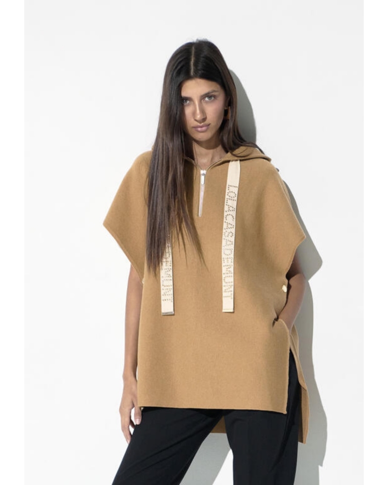 Capa Tricot Camel Lola Casademunt