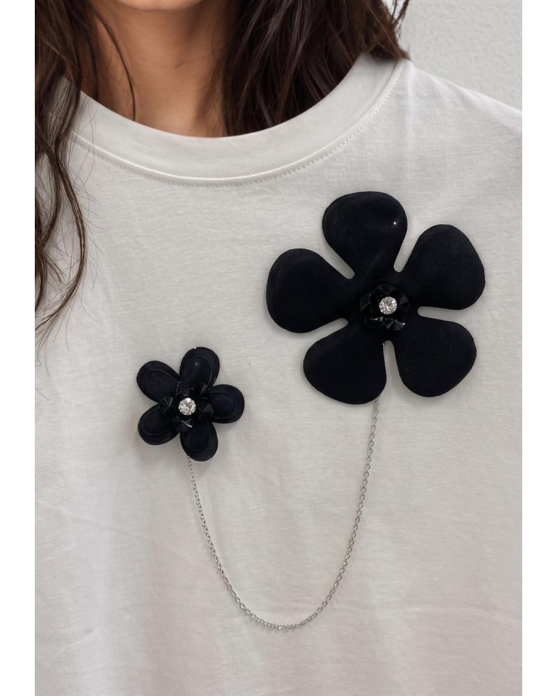 Camiseta Broche Flor Markup