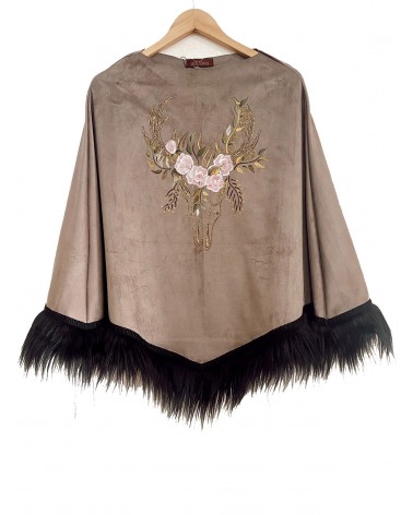 Poncho Antelina Buffalo and Roses