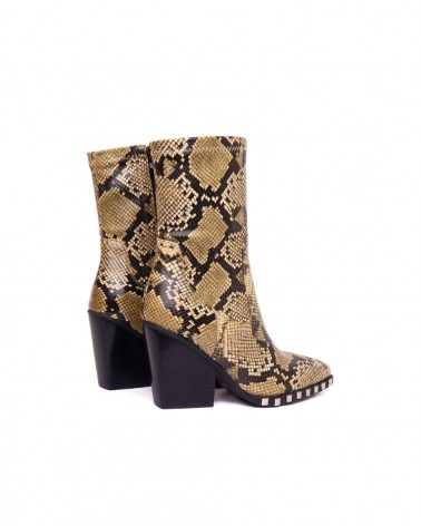 Python Rock Boots
