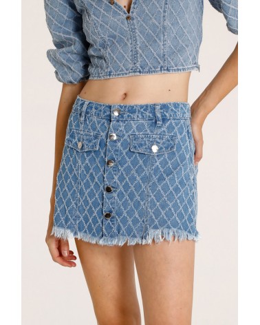 I 'm wearing a skirt