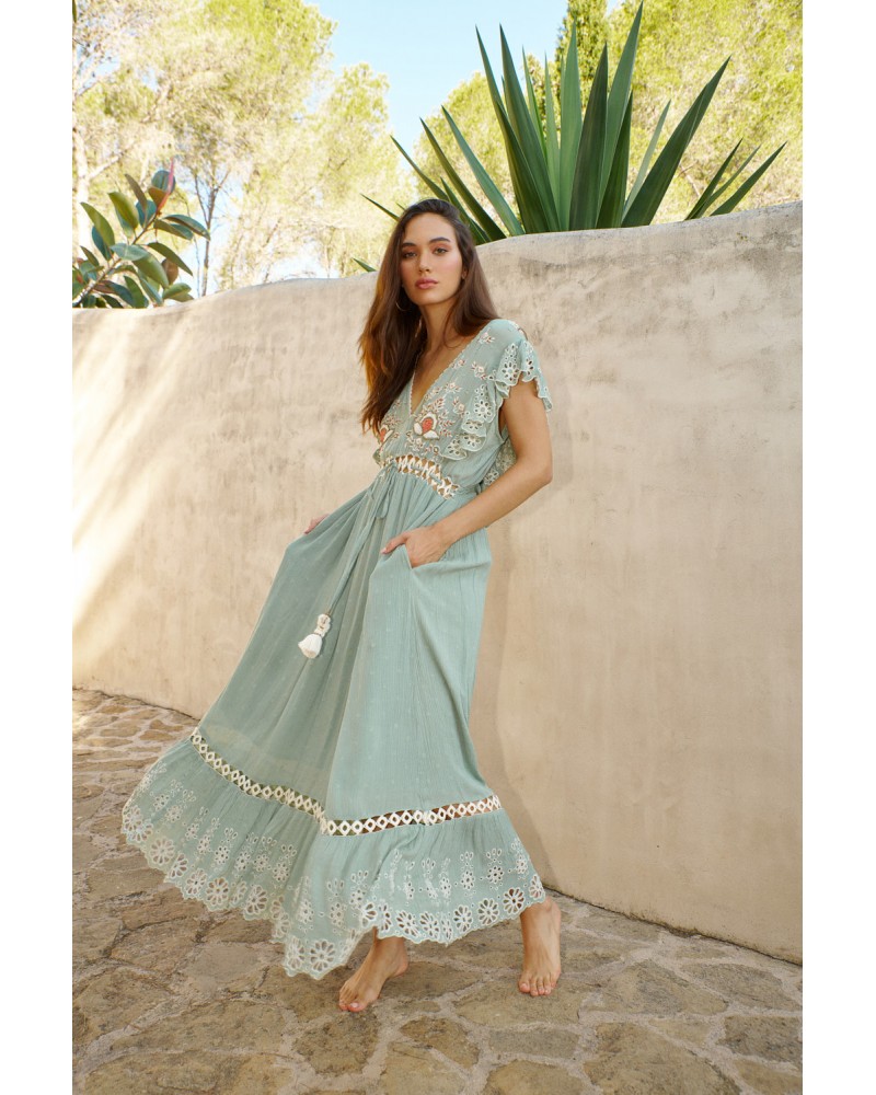 Dress Olivia is lying 2